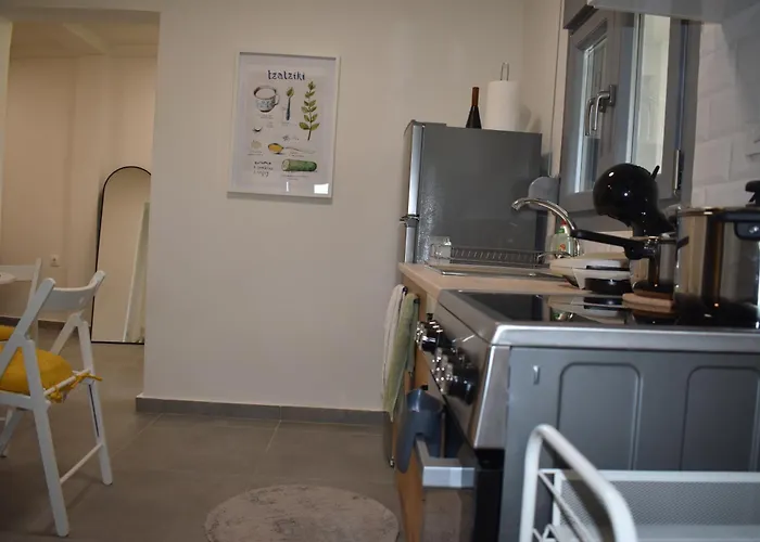 Summer Project Theros Apartment *